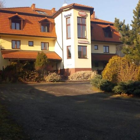 Hotel Twardowski Glogoczow Exterior photo